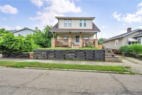 1053 N Main St, Akron, OH, 44310-1457 | Card Image