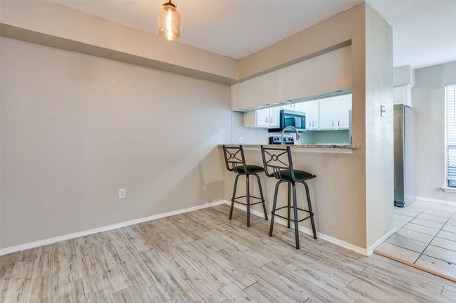 Kitchen bar for morning coffee | Image 8