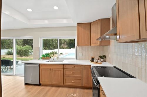 2583 King Way, Claremont, CA, 91711-1720 | Card Image