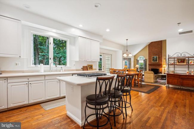 11400 Towering Oak Way, House other with 7 bedrooms, 5 bathrooms and null parking in RESTON VA | Image 16