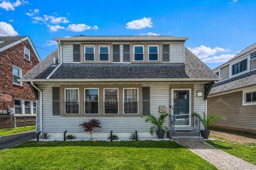 22 Prospect St, Spring Valley, NY, 10977-7307 | Card Image