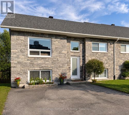 53 Perut Pl, North Bay, ON, P1B0B5 | Card Image