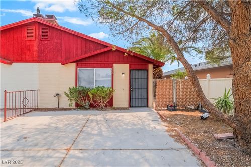 724 Concrete Ct, Las Vegas, NV, 89110-5457 | Card Image