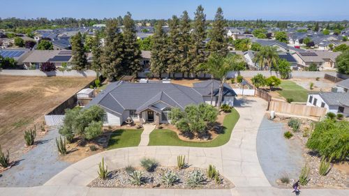 5358 W Clinton Ave, Fresno, CA, 93722-9045 | Card Image