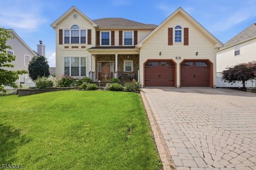 17 Grant Way, Phillipsburg, NJ, 08865-7315 | Card Image