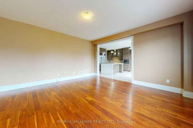 61 Mcisaac Dr, House other with 5 bedrooms, 3 bathrooms and 2 parking in Springwater ON | Image 6