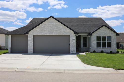826 N Speyside Cir, Andover, KS, 67002-8989 | Card Image