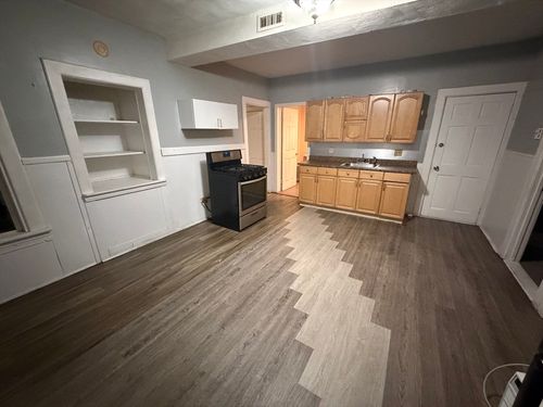 3r-22 Intervale St, Brockton, MA, 02302-1749 | Card Image