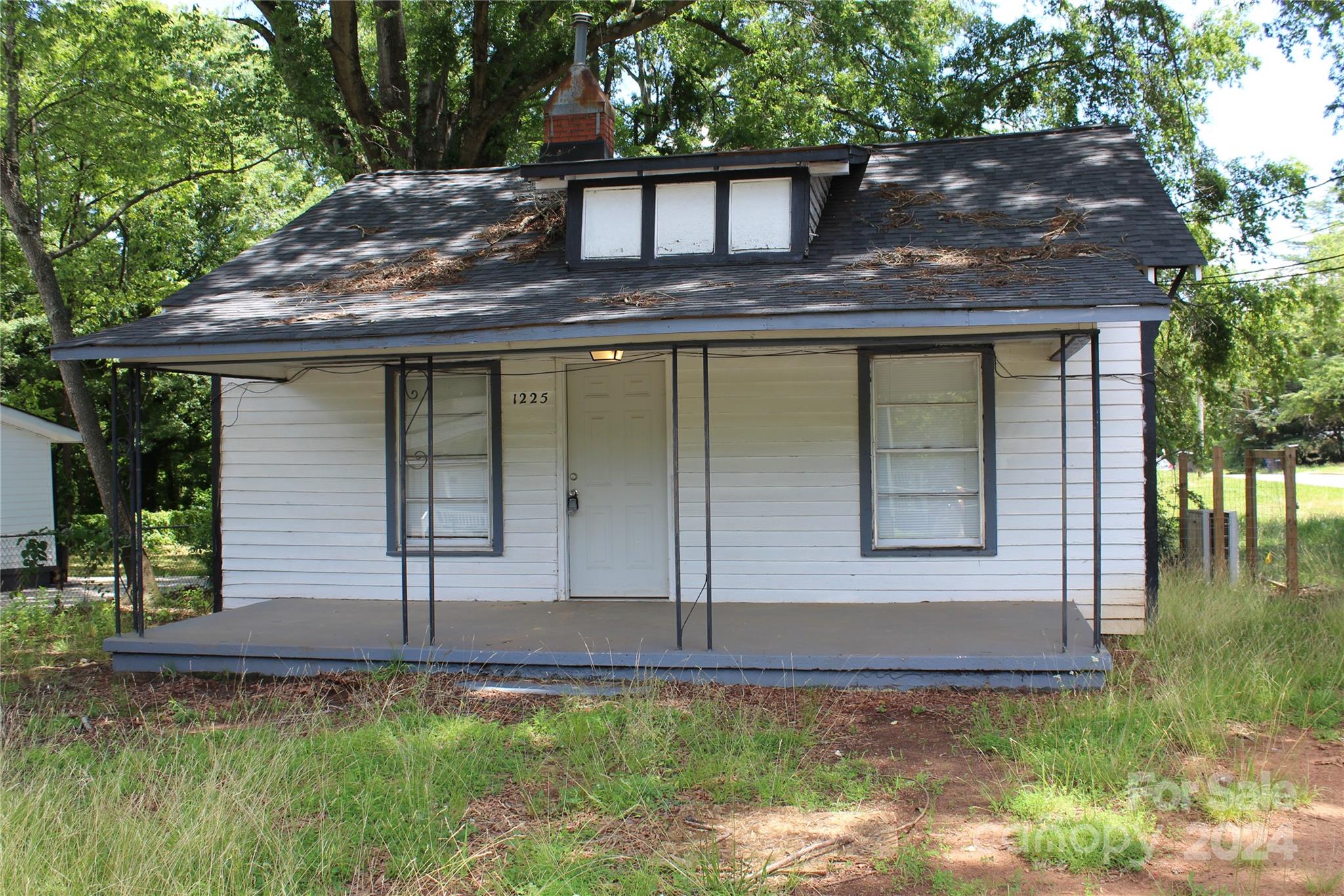 4th St, Statesville, NC 28677