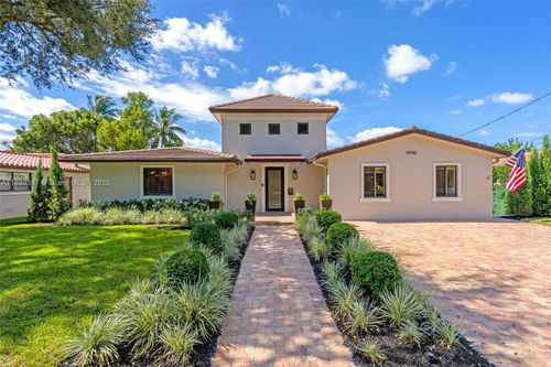 14940 Egan Ln, Miami Lakes, FL, 33014-2714 | Card Image