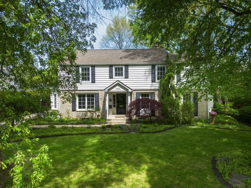 2324 Abington Rd, Upper Arlington, OH, 43221-3116 | Card Image