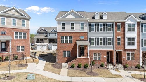 527 Gateway Townes Blvd, Wake Forest, NC, 27587-8577 | Card Image