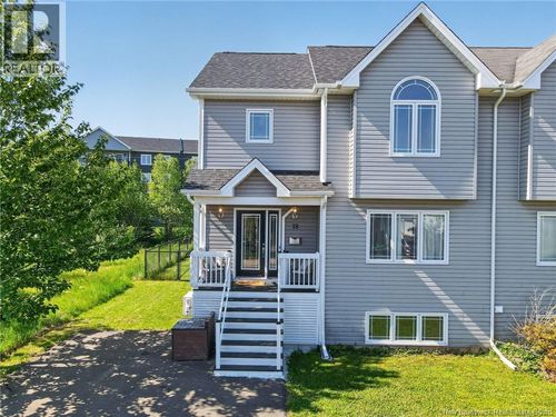 18 Hillsdale Ave, Riverview, NB, E1B5J6 | Card Image