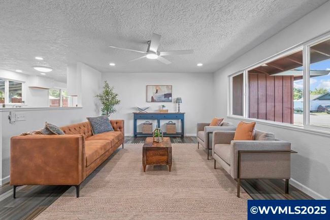 611 Ne Bockes Loop, House other with 3 bedrooms, 2 bathrooms and null parking in Sheridan OR | Image 17