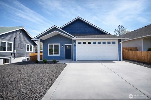 22 Fir St S, Soap Lake, WA, 98851-9158 | Card Image