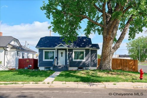 502 W 10th St, Cheyenne, WY, 82007-1232 | Card Image