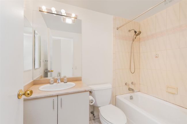 APT-8I - 50 E Hartsdale Ave, Condo with 2 bedrooms, 3 bathrooms and null parking in Hartsdale NY | Image 8