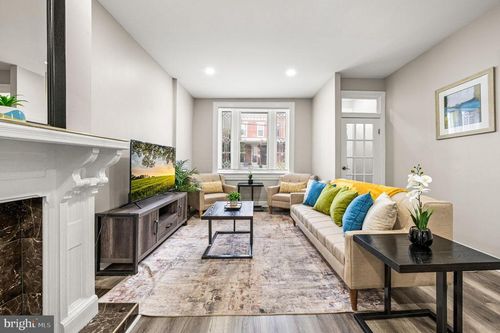 930 N 30th St, PHILADELPHIA, PA, 19130-1136 | Card Image