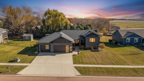 410 S 6th St Street, Baltic, SD, 57003 | Card Image