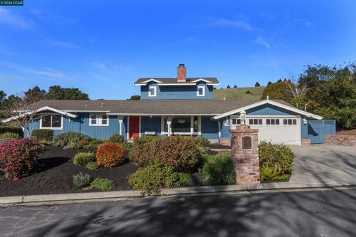 131 131 Donald Dr, Moraga, CA, 94556 | Card Image