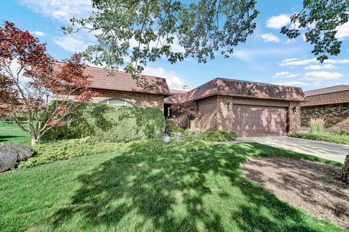 316 Buckthorn Cir, Northbrook, IL, 60062-1045 | Card Image
