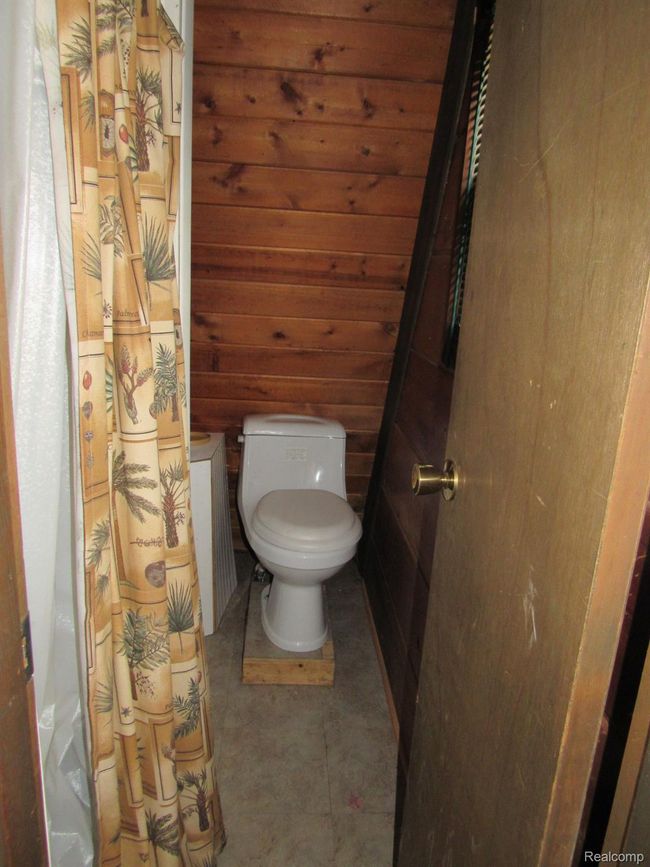 5892 Woodland Dr, House other with 1 bedrooms, 1 bathrooms and null parking in Lake MI | Image 25