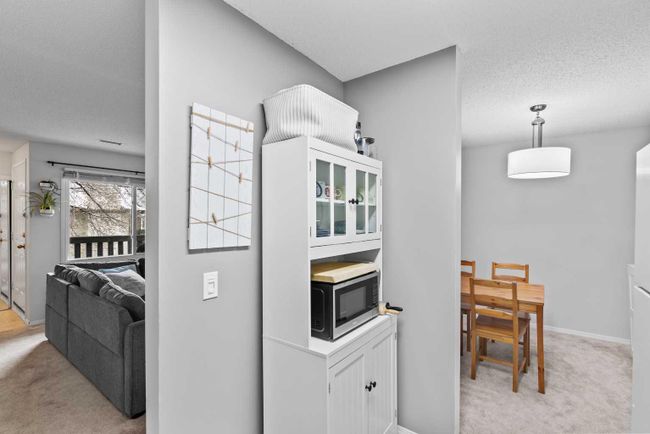 123 Cedar Springs Gardens Sw, Home with 3 bedrooms, 1 bathrooms and 1 parking in Calgary AB | Image 14