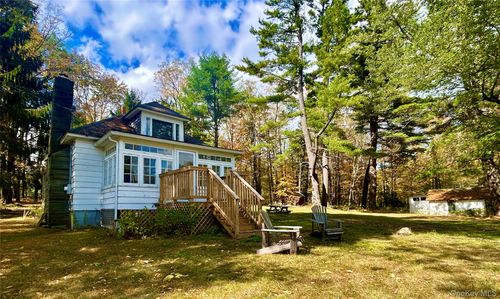 15 Burnt Hill Rd, Roscoe, NY, 12776-5402 | Card Image