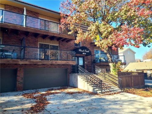 3-4614 Holly St, Kansas City, MO, 64112-1255 | Card Image