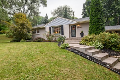 17460 Burnet St, Brookfield, WI, 53045-6709 | Card Image