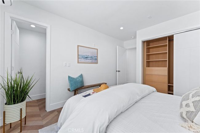 869 Santa Ana St, House other with 2 bedrooms, 3 bathrooms and 4 parking in Laguna Beach CA | Image 16