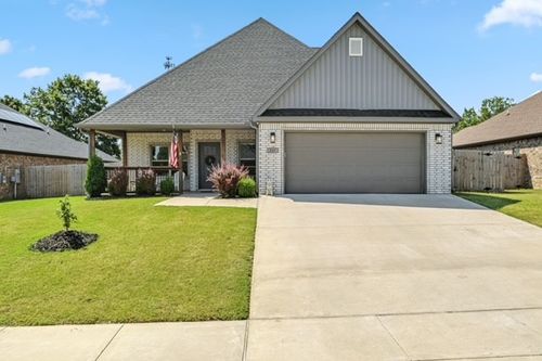 237 Ramsey St, Gentry, AR, 72734-7021 | Card Image