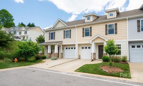 207 Stoney Point Way, Candler, NC, 28715-0318 | Card Image