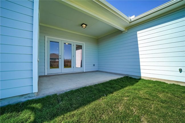 307 Cold Spring Loop, House other with 3 bedrooms, 2 bathrooms and 3 parking in Bastrop TX | Image 23