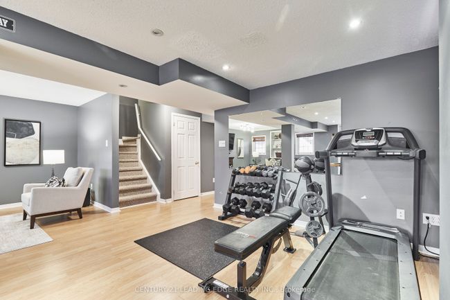31 Aster Cres, House other with 3 bedrooms, 4 bathrooms and 2 parking in Whitby ON | Image 35