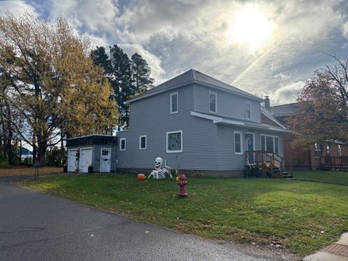 1028 Douglas Blvd, Ironwood, MI, 49938-1232 | Card Image