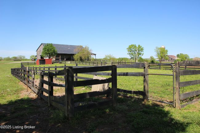1384 Highway 1066, Home with 4 bedrooms, 3 bathrooms and null parking in Bloomfield KY | Image 17