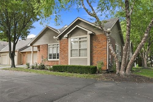 400-18665 W 158th Ter, Olathe, KS, 66062-8003 | Card Image