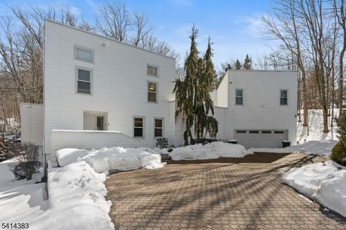 2 Old Mill Rd, North Caldwell, NJ, 07006-4717 | Card Image