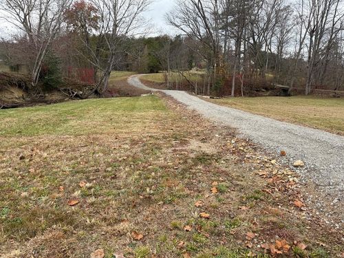 325 Glendale Rd, Lucasville, OH, 45648-8675 | Card Image