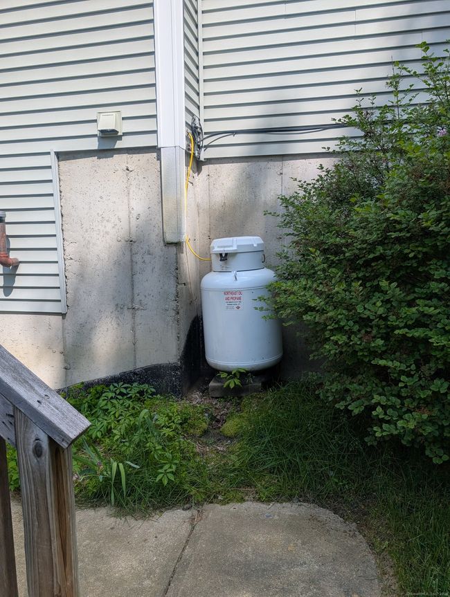 35 Snake Meadow Rd, House other with 3 bedrooms, 3 bathrooms and 6 parking in Killingly CT | Image 39