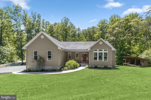 2106 Edwin Ln, Crownsville, MD, 21032-2210 | Card Image
