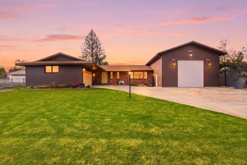 11116 E 24th Ave, Spokane Valley, WA, 99206-5682 | Card Image