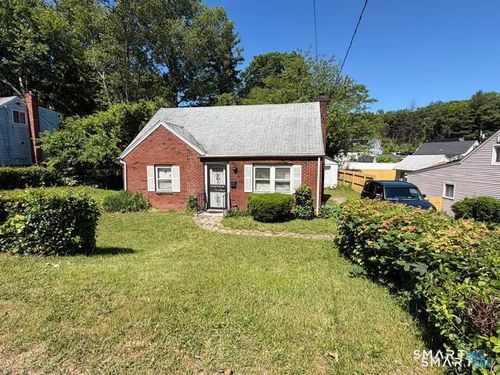 100 Melrose Dr, New Haven, CT, 06513-1114 | Card Image