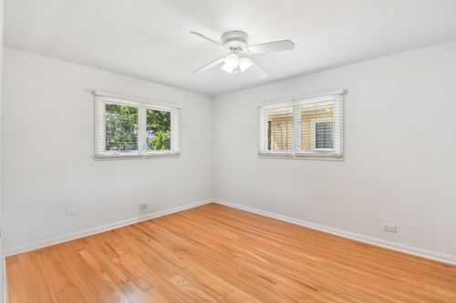 262 S Ellyn Ave, Glen Ellyn, IL, 60137-6331 | Card Image