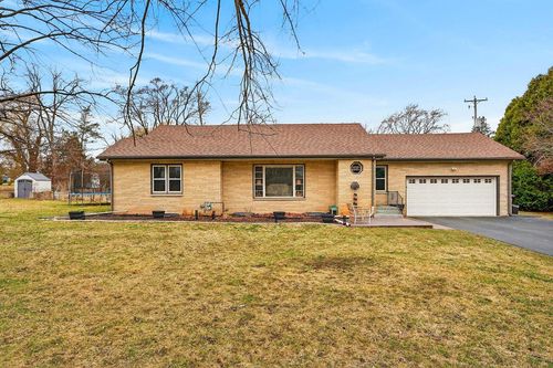 2315 S Lombardy Lane, New Berlin, WI, 53151 | Card Image