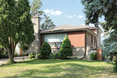 80 Bloomington Cres, North York, ON, M3N1R1 | Card Image