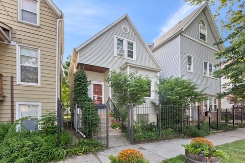 3031 N Kimball Ave, Chicago, IL, 60618-6811 | Card Image