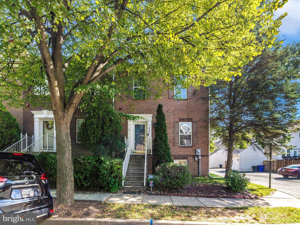 Coopers Way, Frederick, MD 21701