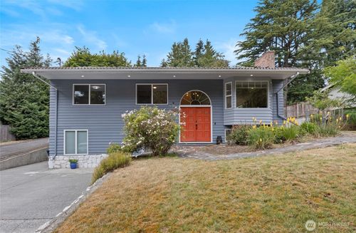 10438 Ne 116th St, Kirkland, WA, 98034-3944 | Card Image
